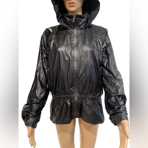Lululemon Stronger As One Jacket size M - Picture 5 of 6